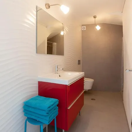 Beautiful With Patio Apartament